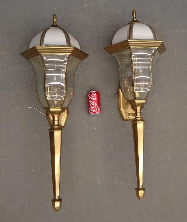 Pair Lanterns (1 of 4)