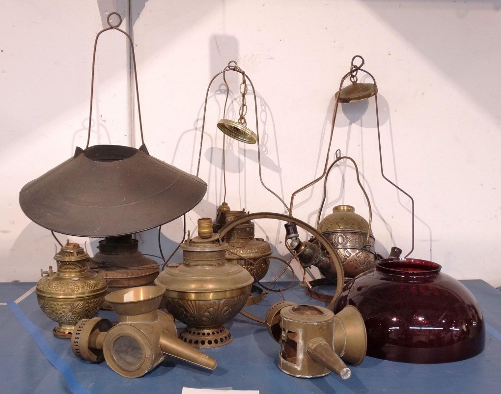 Lighting Lot (1 of 4)