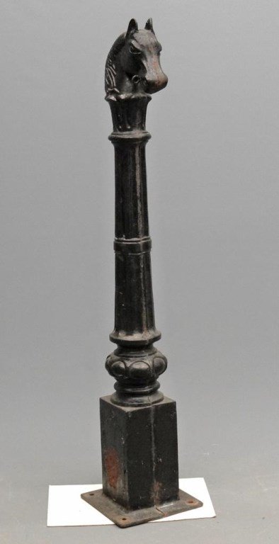 Cast Iron Horse Head Hitching Post (1 of 4)