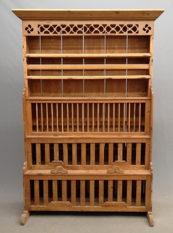 Pine Cupboard (1 of 7)