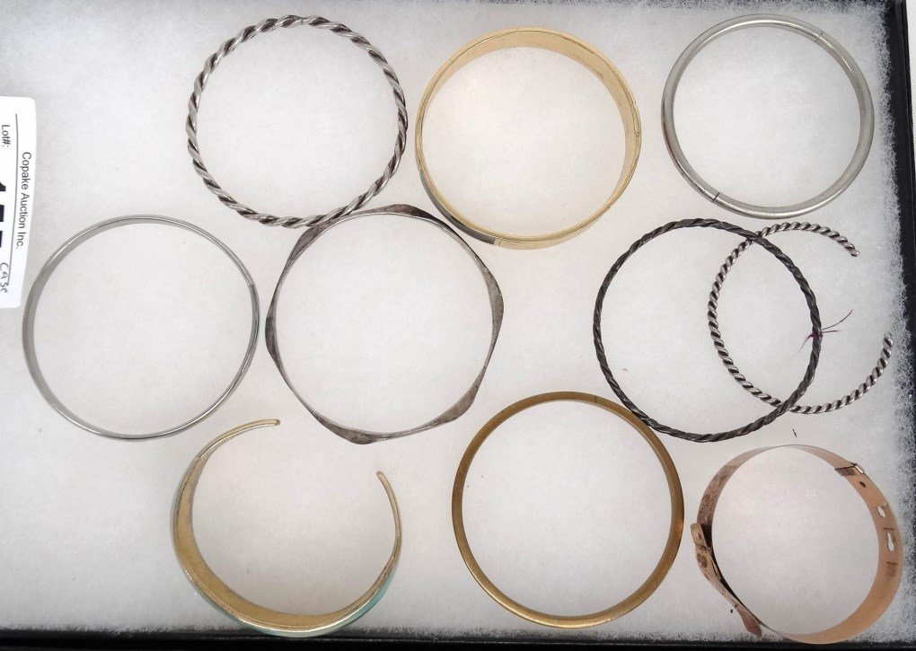 Bracelet Lot (1 of 8)