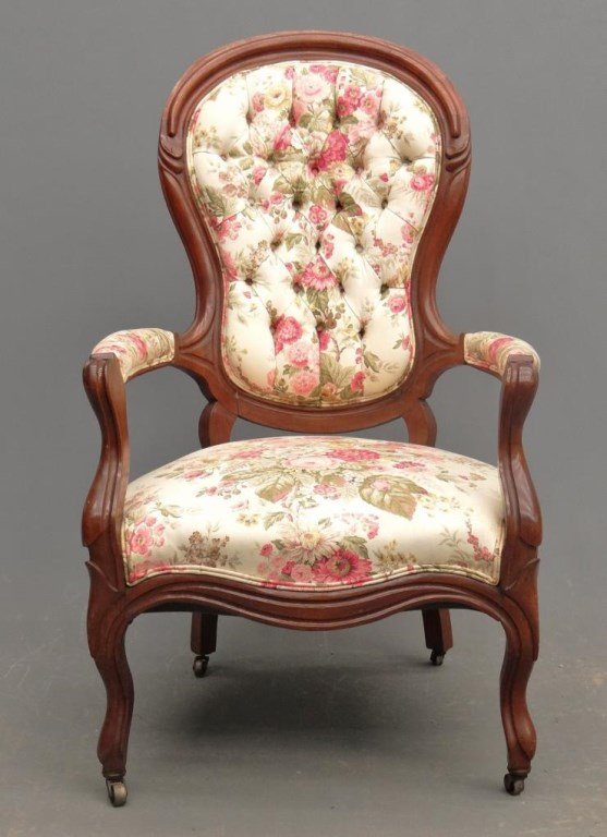 Victorian Parlor Chair (1 of 4)