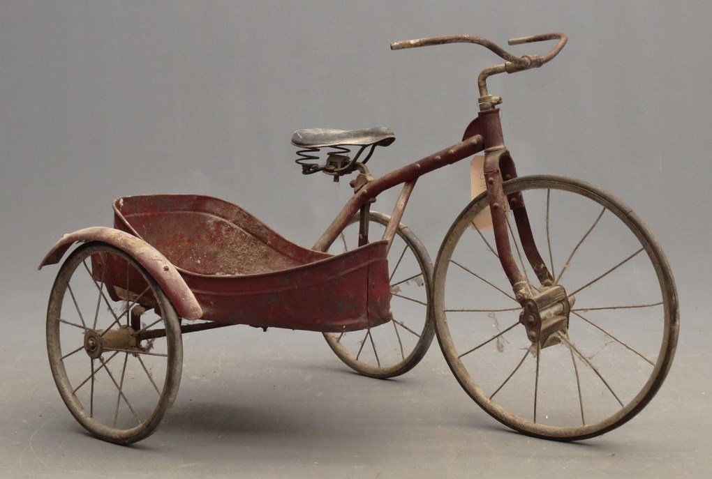 C. 1915 - 1920 Tricycle with Side Car (1 of 4)