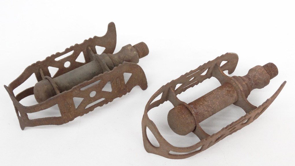 Rat Trap Bicycle Pedals (1 of 3)