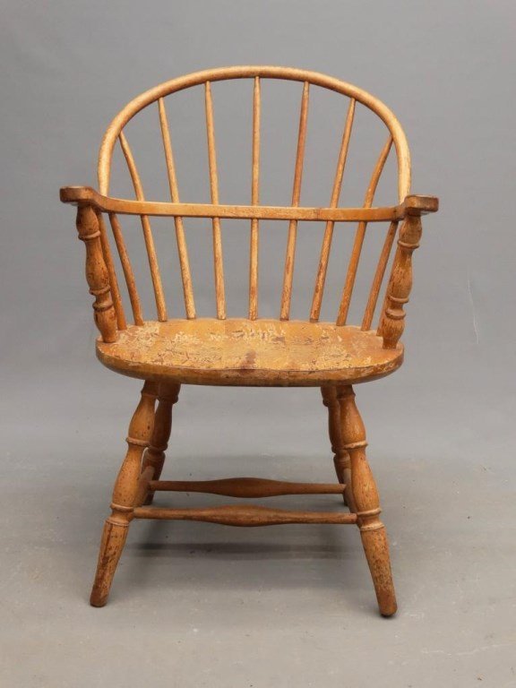 Windsor Chair: C. 1900's Windsor chair. 17" seat Ht., 35" overall Ht..