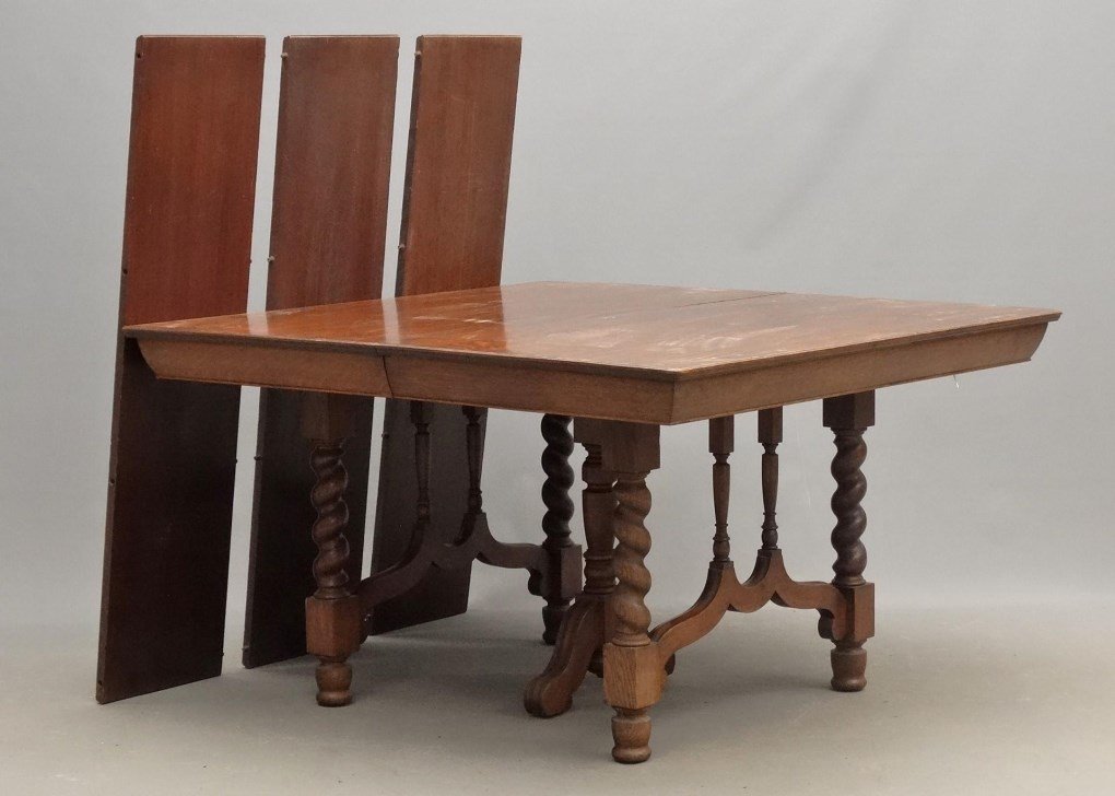 Victorian Oak Dining Table (1 of 5)