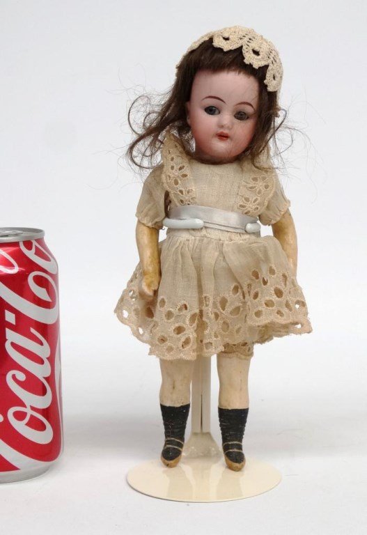 Simon & Halbig Doll (1 of 6)