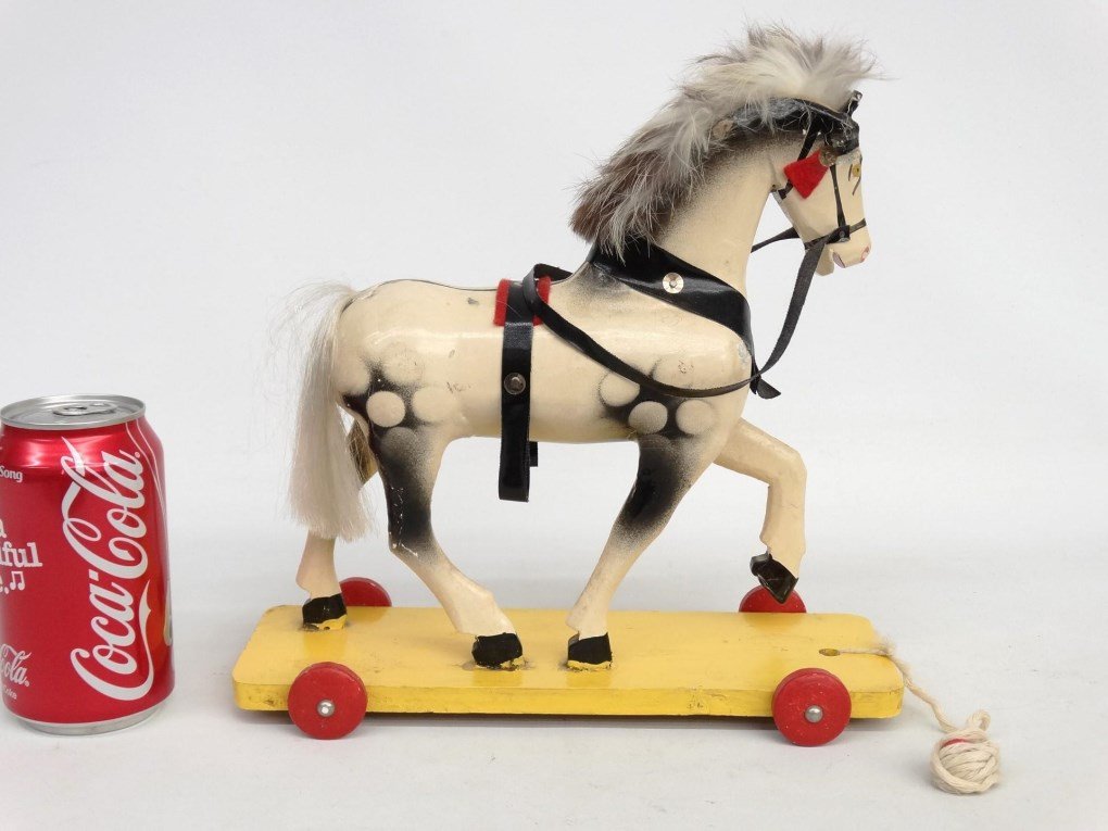 Horse Platform Toy (1 of 7)