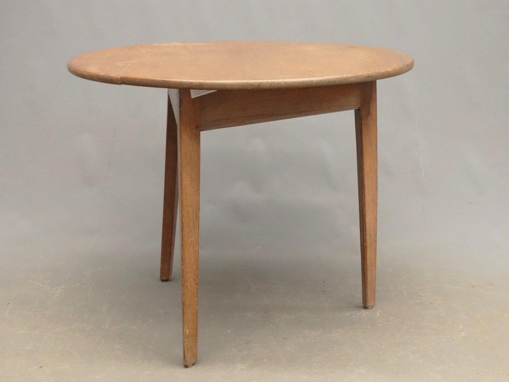 Cricket Table (1 of 5)