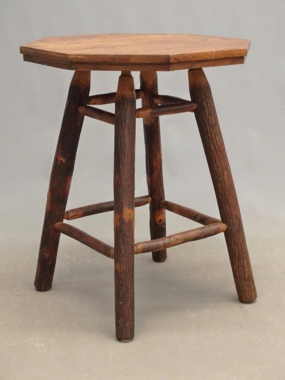 Old Hickory End Table (1 of 3)