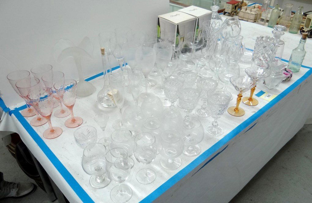 Misc. Glassware Lot (1 of 9)