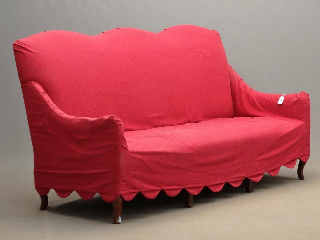 Sofa (1 of 7)