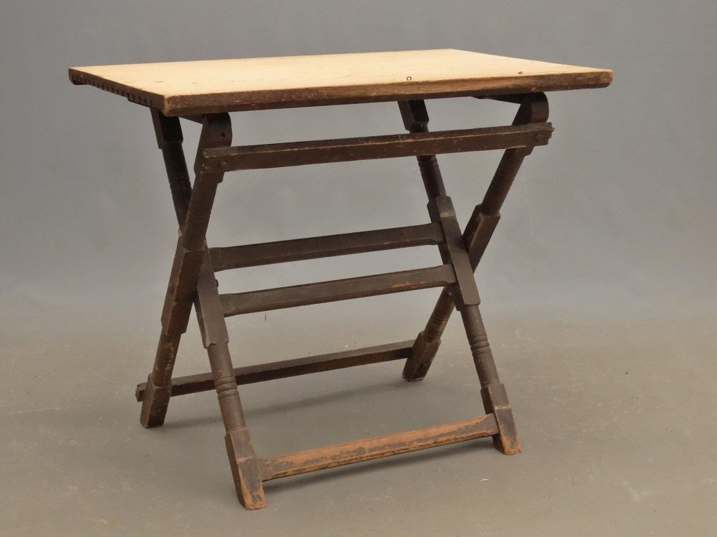 Drafting Table (1 of 5)