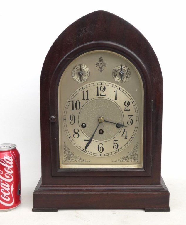 Seth Thomas Shelf Clock (1 of 8)