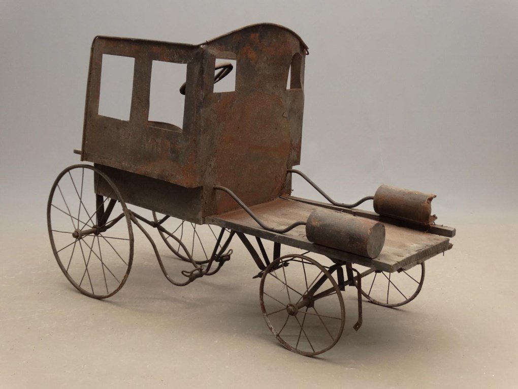 C. 1900 Childs Pedal Car (1 of 8)