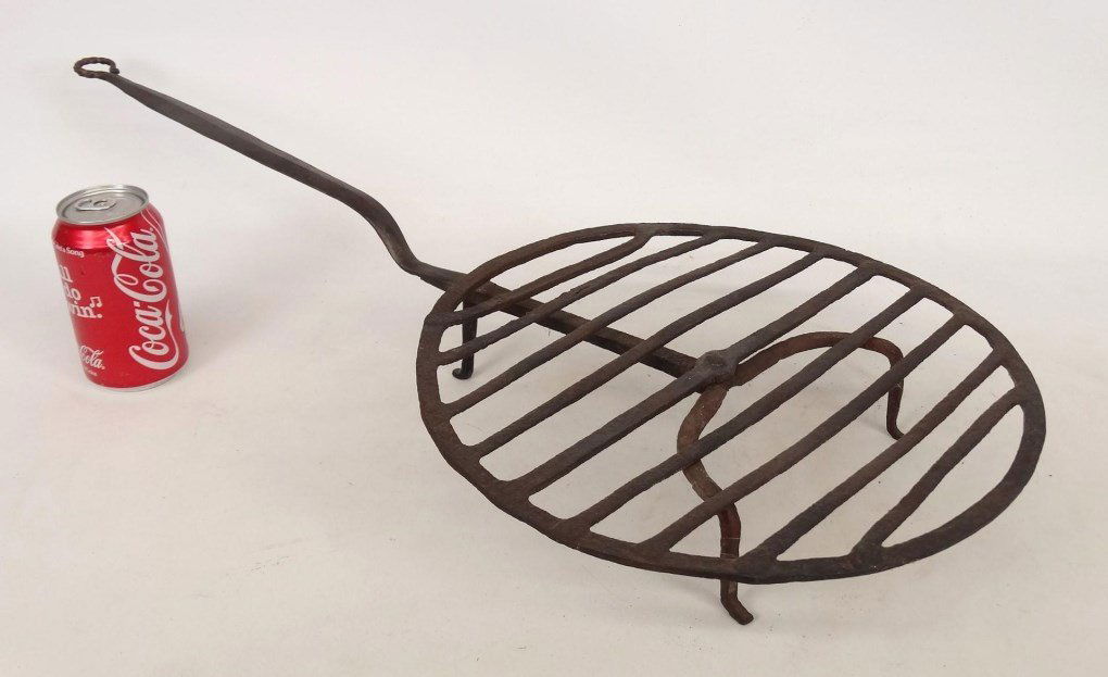 18th c. Rotating Broiler (1 of 6)