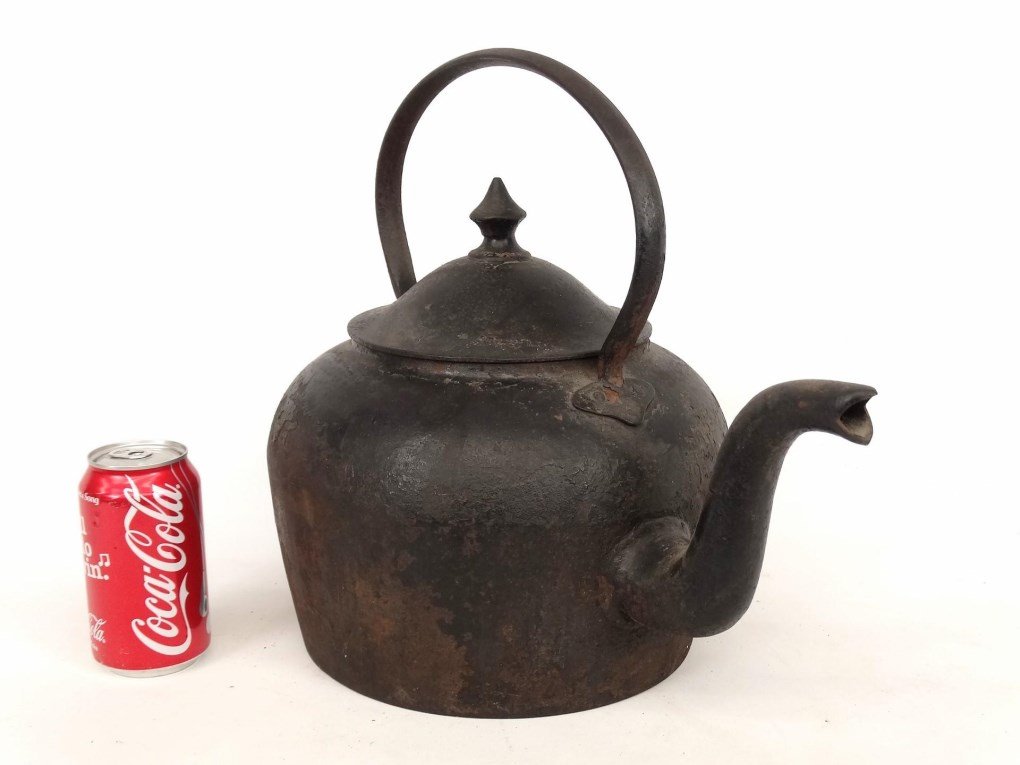 18th c. Gooseneck Teapot (1 of 7)