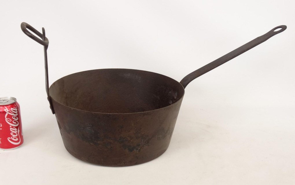 18th c. Tilting Fireplace Pot (1 of 6)