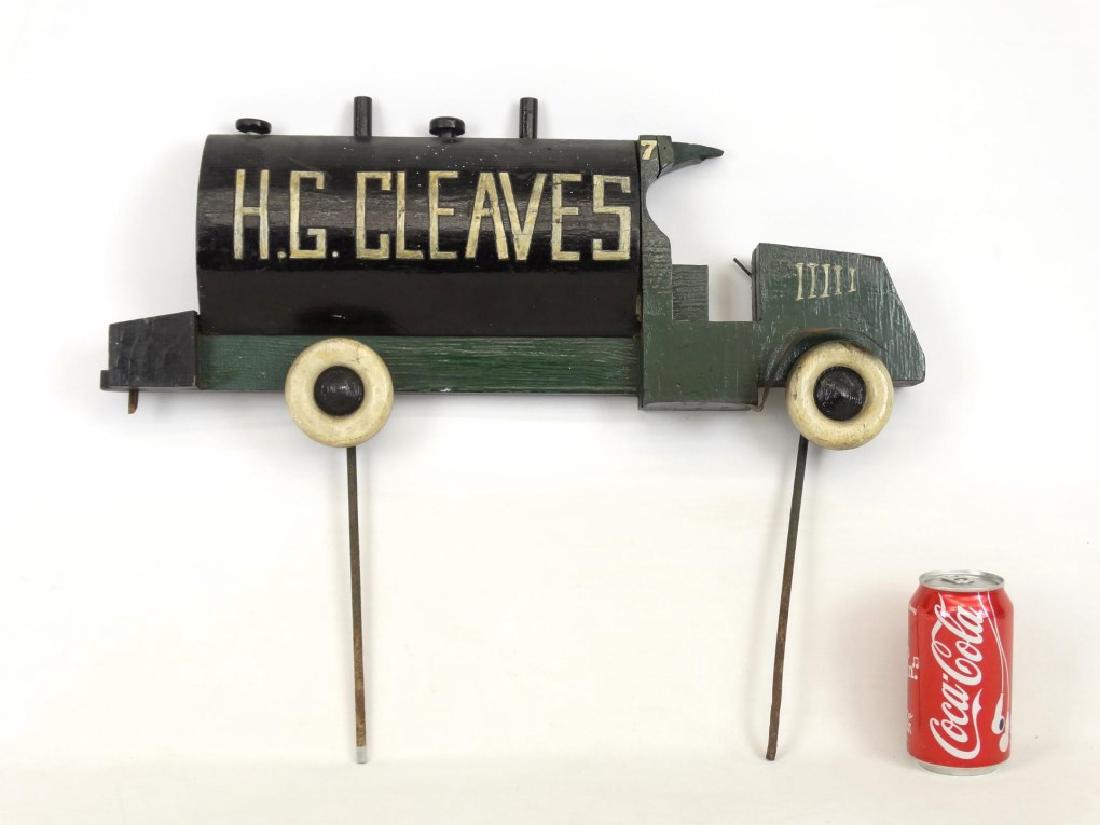 Wooden Yard Decoration (1 of 8)