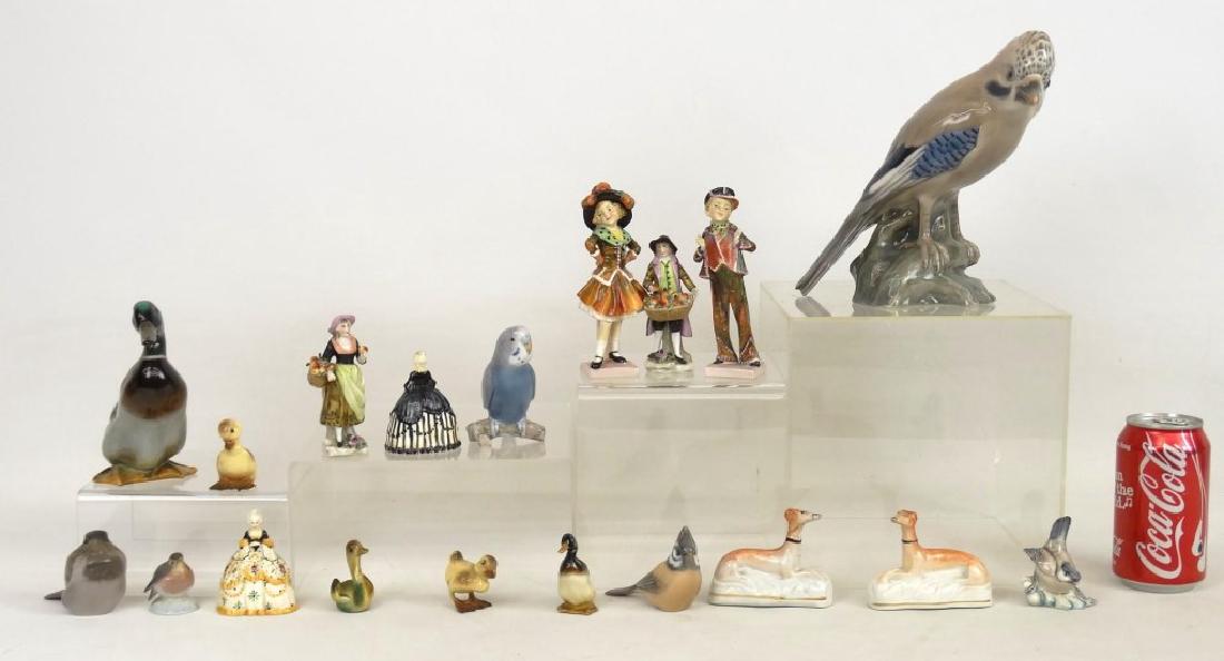 Figurines Lot (1 of 12)