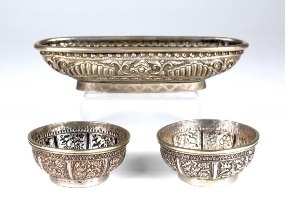 THREE SOUTH EAST ASIAN SILVER BETEL NUT CONTAINERS (1 of 5)