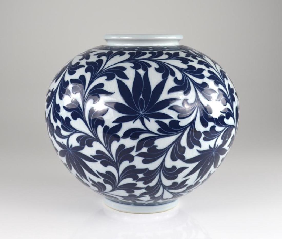 CONTEMPORARY KOREAN BLUE & WHITE PORCELAIN JAR (1 of 4)