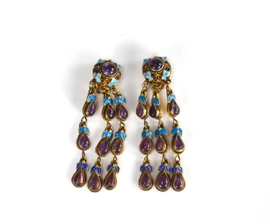 Pair of Chinese export earrings (1 of 3)