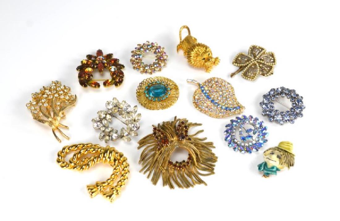 Lot of vintage costume brooches: Including HAR, Kramer, Sherman, Pomerantz & Co. NY, Emmons, Jomaz, Czecho, and Guy Laroche.