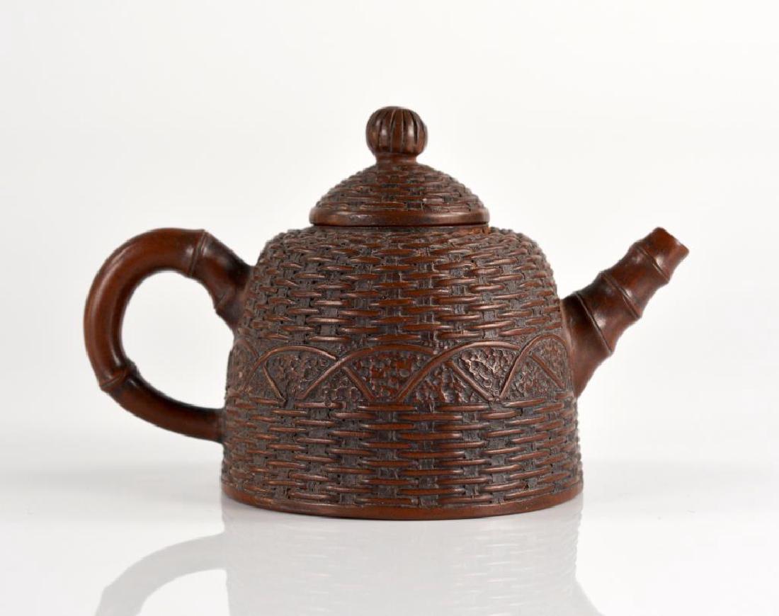 CHINESE YIXING POTTERY BASKET WEAVE TEA POT (1 of 5)