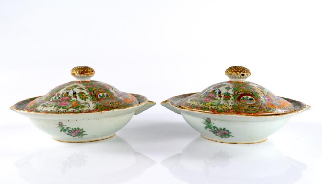 2 CANTON FAMILLE ROSE MEDALLION PORCELAIN DISHES (1 of 5)