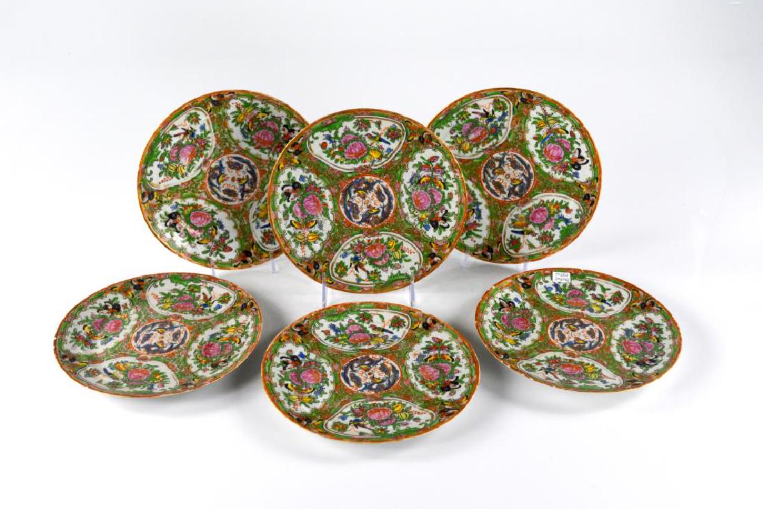 6 CANTON FAMILLE ROSE MEDALLION PORCELAIN PLATES (1 of 6)