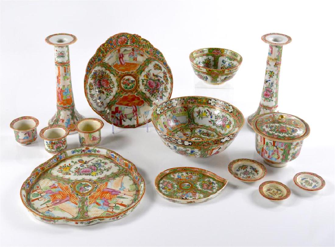 12 CANTON FAMILLE ROSE MEDALLION PORCELAIN ITEMS (1 of 8)