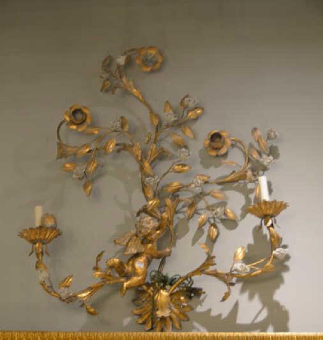 Gilt metal wall sconce with putti (1 of 1)