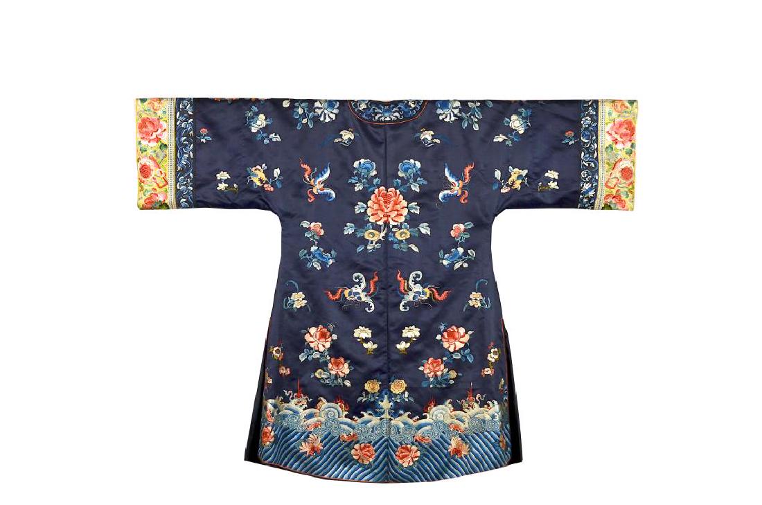 CHINESE SILK EMBROIDERED BLUE GROUND LADYS ROBE (1 of 16)