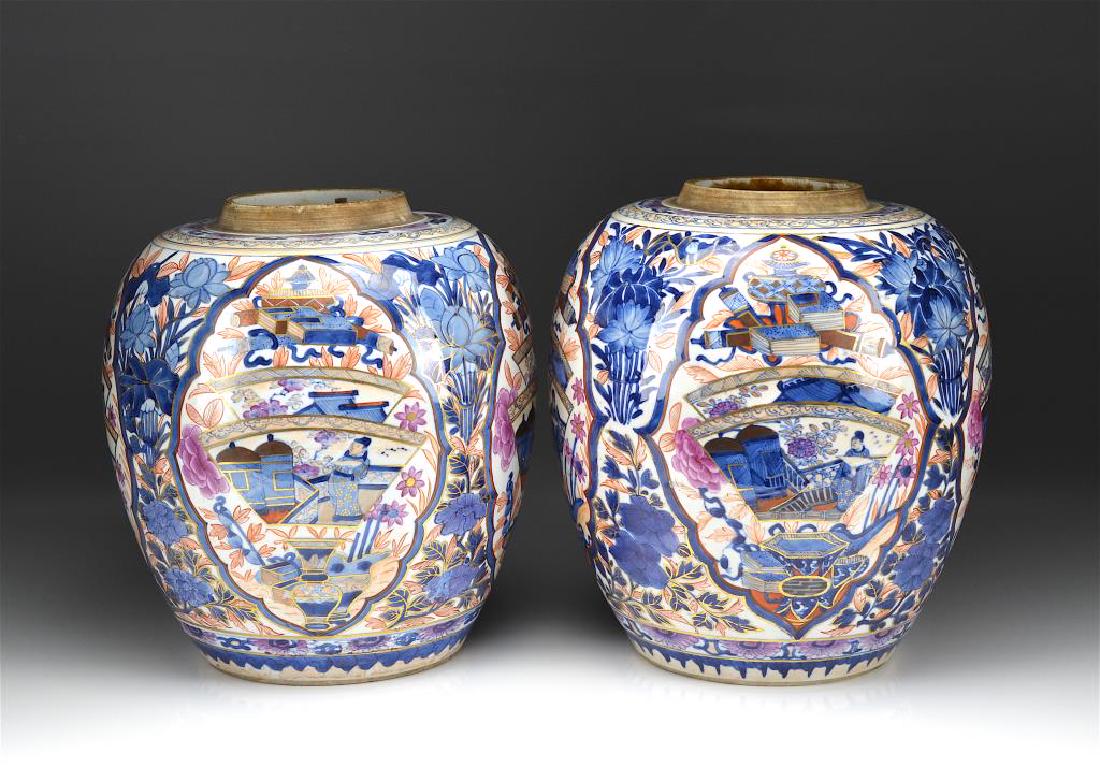 PAIR OF CHINESE 18TH C. EXPORT PORCELAIN JARS (1 of 6)