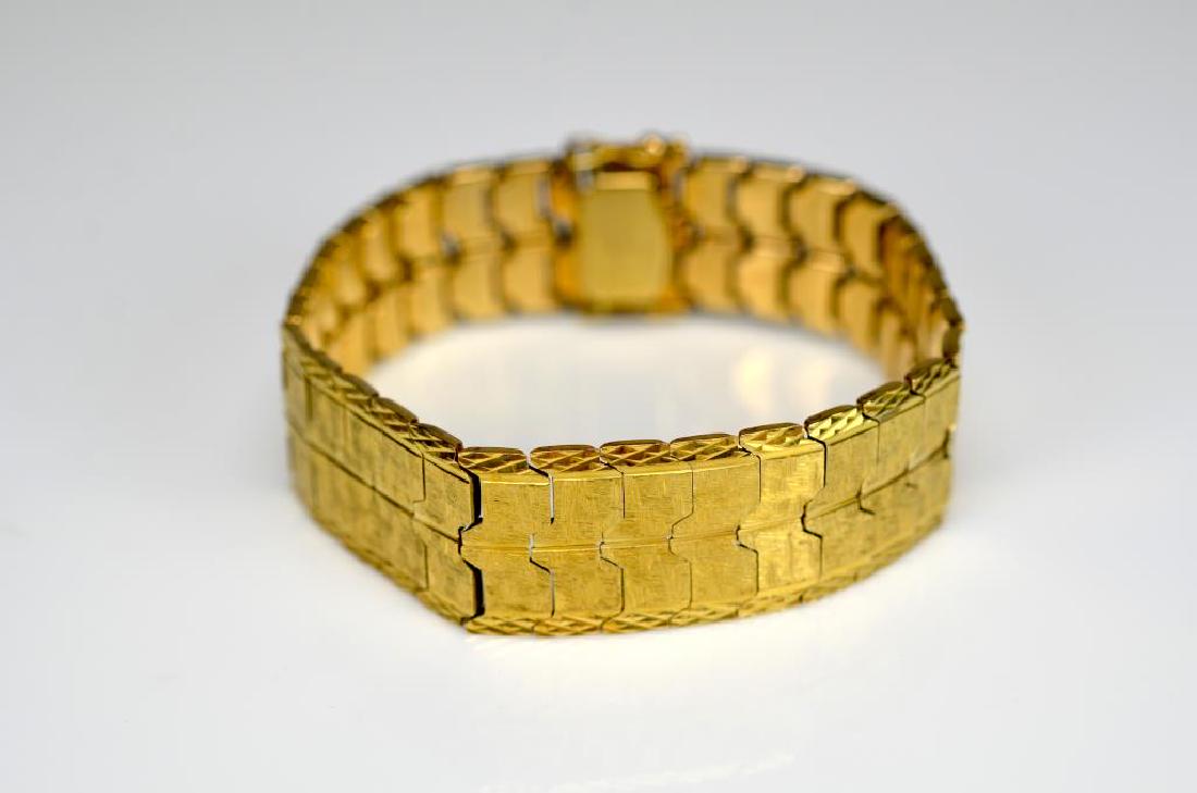 Gold flat link articulated bracelet (1 of 2)