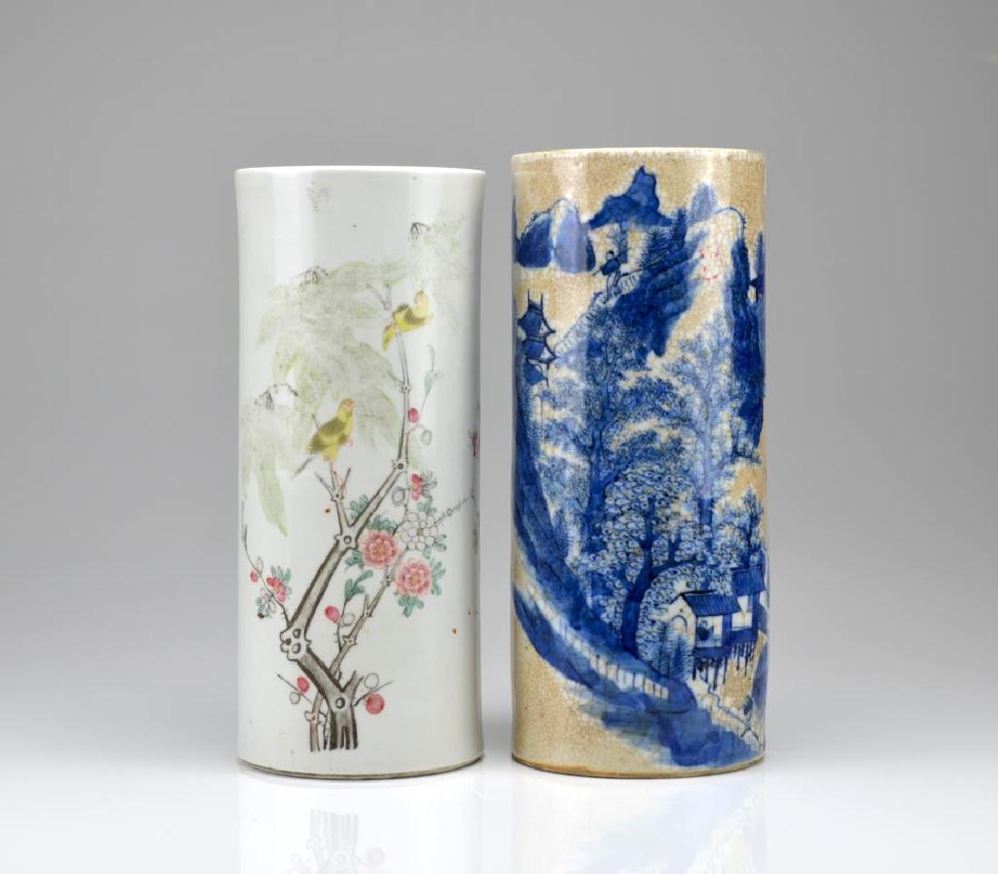 TWO CHINESE PORCELAIN HAT STAND VASES (1 of 7)