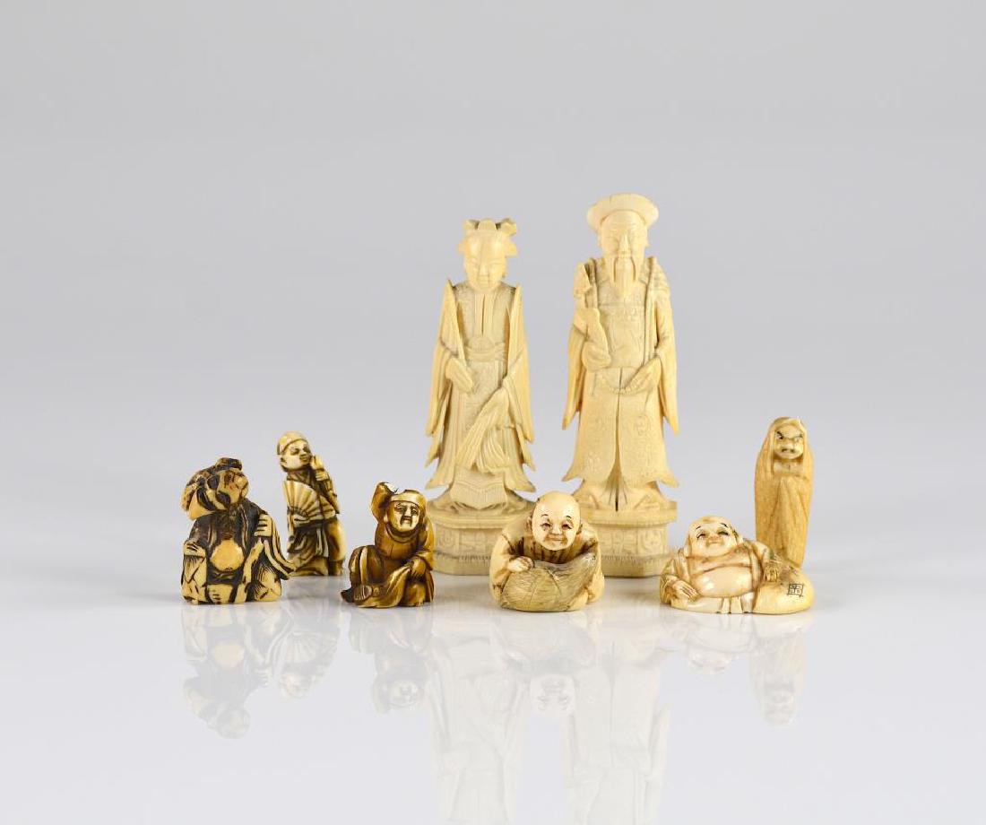GROUP OF EIGHT CHINESE AND JAPANESE IVORY CARVINGS (1 of 5)