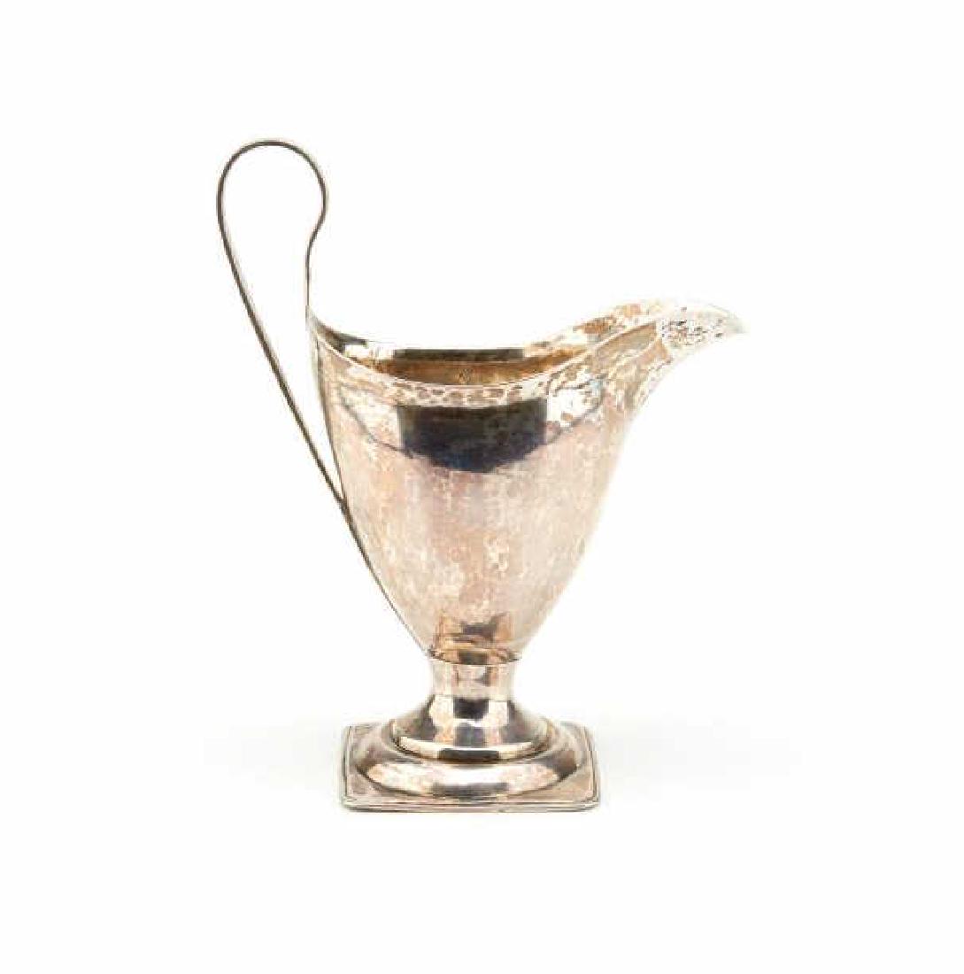 18TH C COLONIAL SILVER HELMET CREAM JUG (1 of 6)