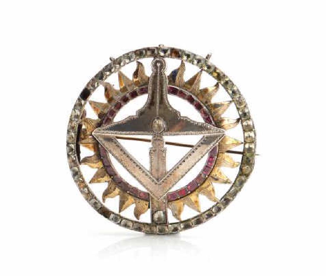 MASONIC SILVER GILT HOGARTH JEWEL BROOCH