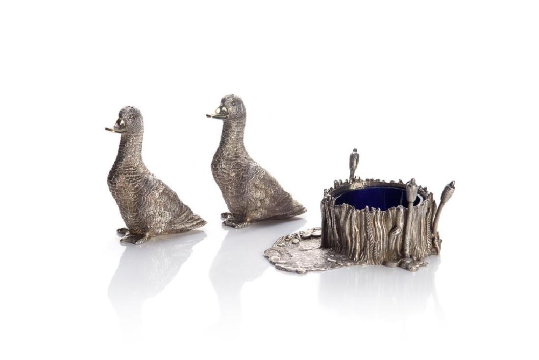 English figural silver condiment set (1 of 11)