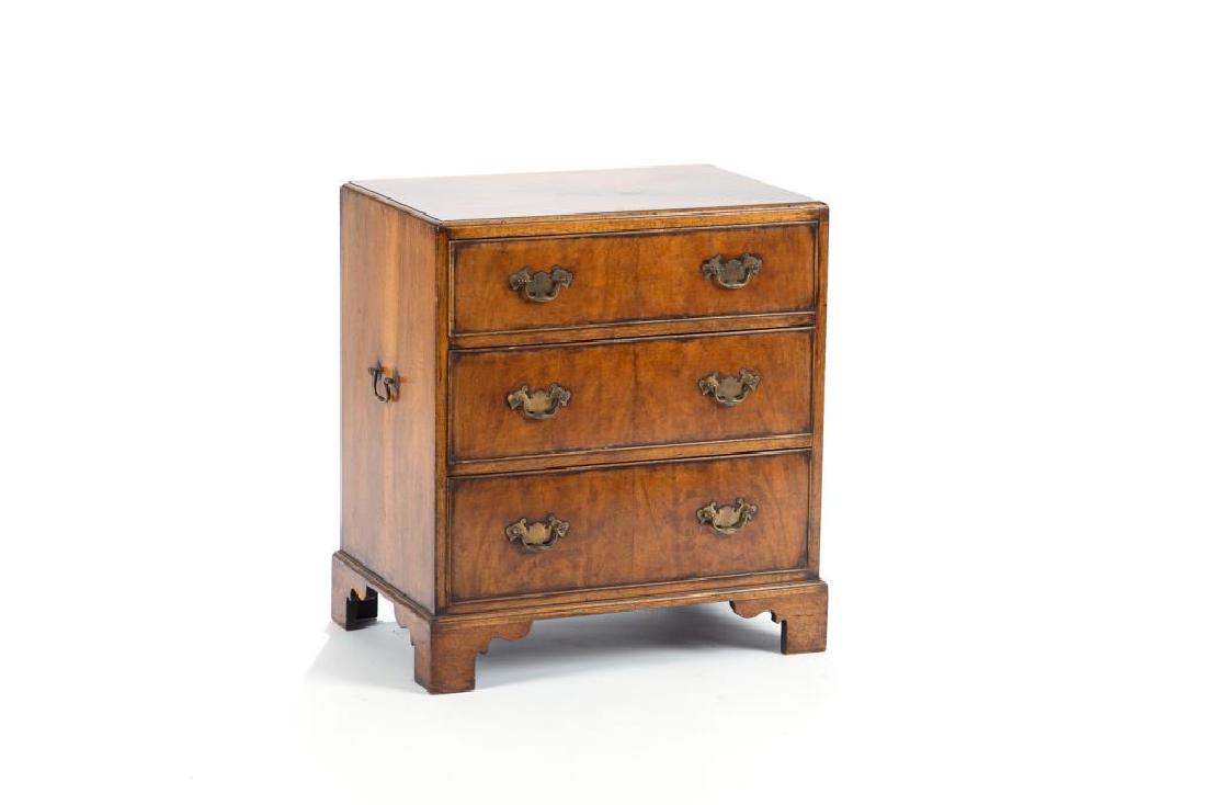 Georgian style three drawer bachelor's chest (1 of 1)