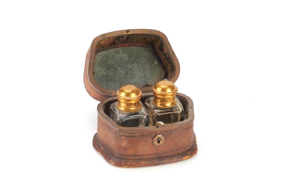 Cased pair of Victorian scent bottles (1 of 4)