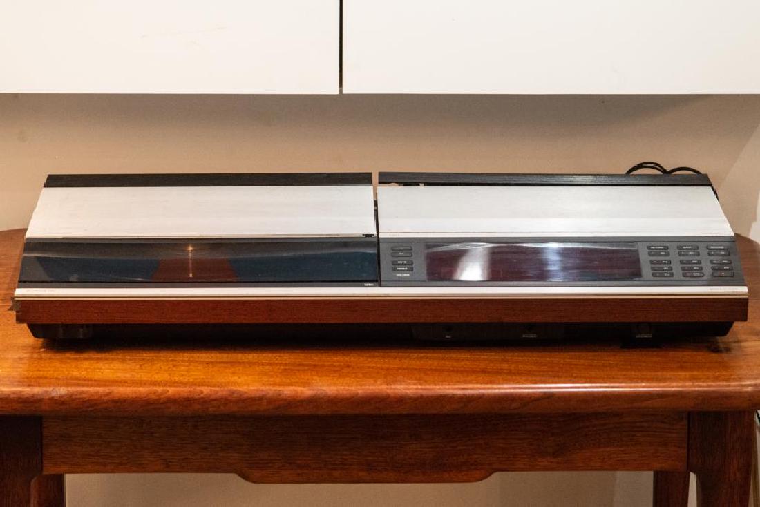 Bang & Olufsen vintage stereo console: BeoCenter 7700 model.