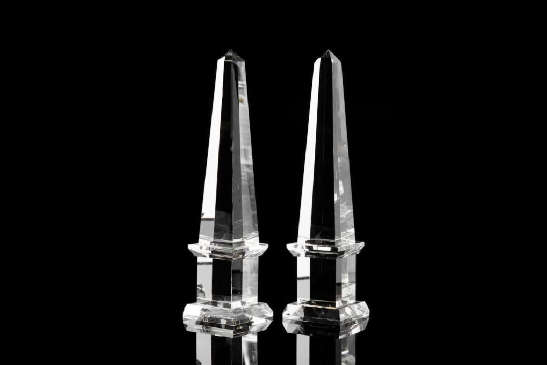 Pair of contemporary clear glass obelisks: H. 30.5 cm (12 in.)