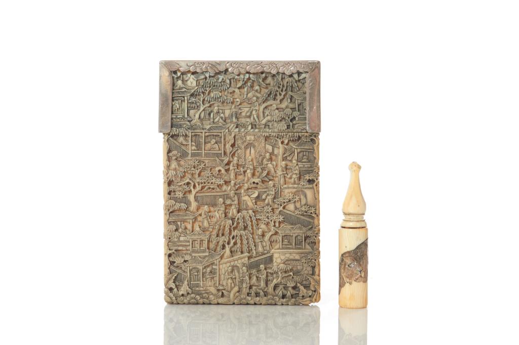 CARVED CHINESE EXPORT CARD CASE (1 of 5)