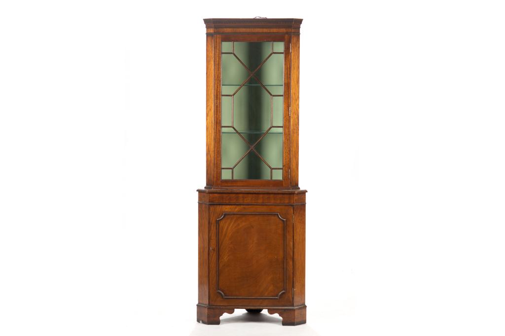 EDWARDIAN MAHOGANY CORNER CABINET (1 of 2)