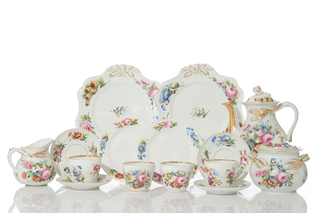 19TH CENTURY FRENCH PORCELAIN TEA SERVICE (1 of 1)
