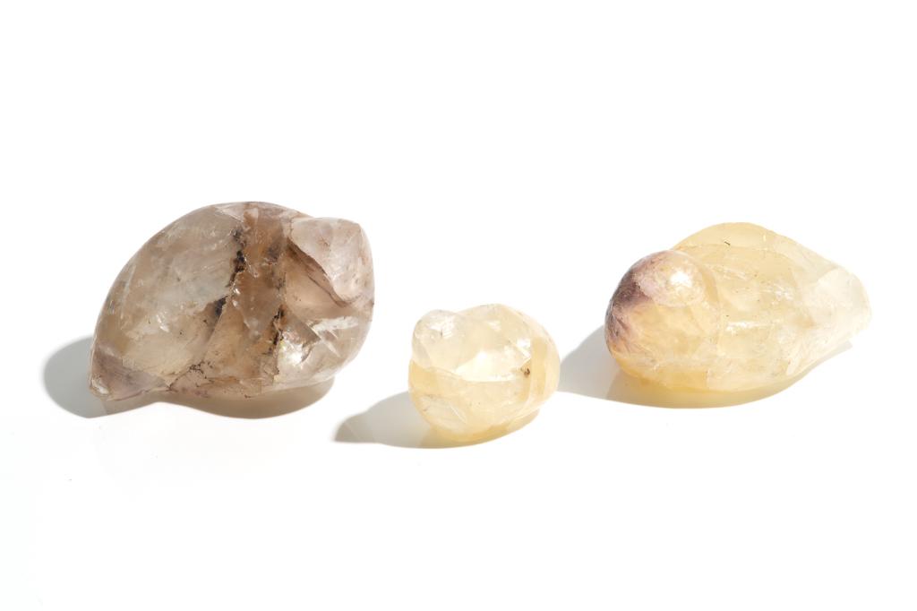 ELFORD BRADLEY (E.B.) COX (Canadian, 1914-2003): Three quartz sculptures. Birds. Each with incised signature to base. Sizes (approximate): Large: 3 x 5 in. Med: 2 x 4.5 in. Small: 2 x 2.5 in.