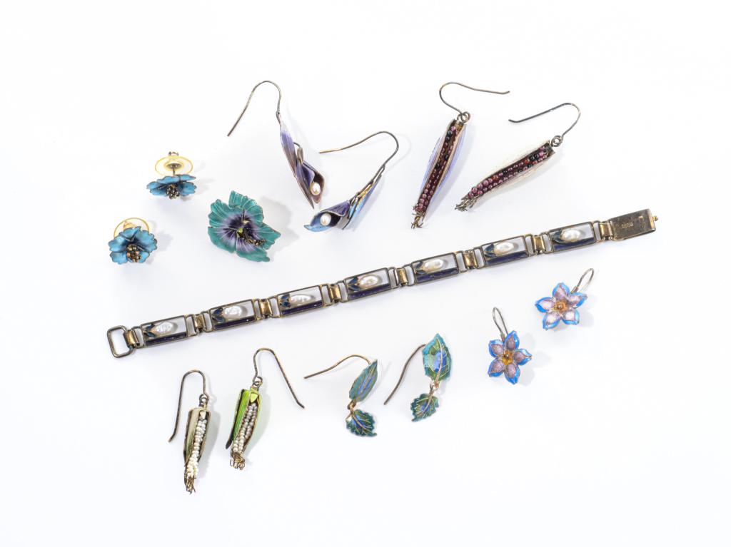LOT OF VINTAGE SILVER & ENAMEL JEWELLERY: Including a Secessionist gilt silver, enamel and pearl bracelet, six pairs of earrings in the shapes of flowers and corn a single pin.